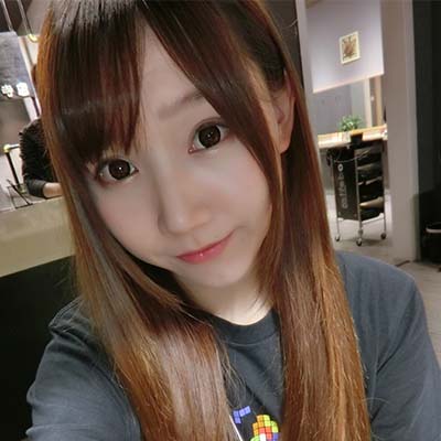 陈依