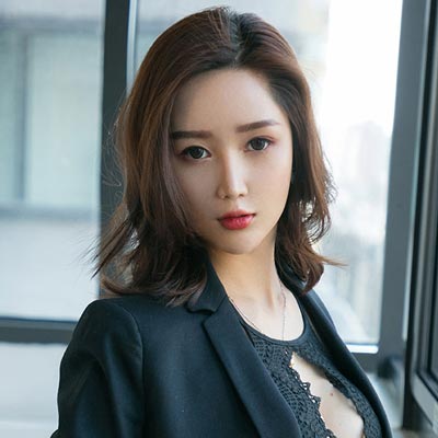 李莉莉