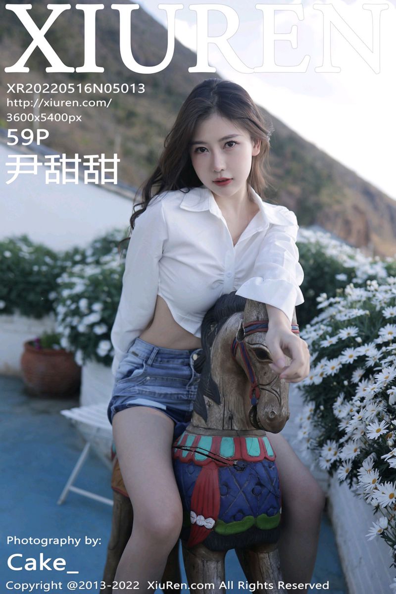 [XiuRen秀人网] 2022.05.16 No.5013 尹甜甜 大理旅拍-白T牛仔短裤
