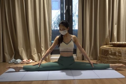 [15M私教] 2023.08.10 第198课 倩倩 一字马 柔术 - 封面图